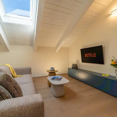 Lägenhet Timeless Residences Where History Meets Luxury - The House Of Travelers Como