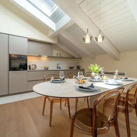 Timeless Residences Where History Meets Luxury - The House Of Travelers Lägenhet *