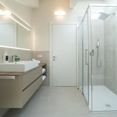 Lägenhet Timeless Residences Where History Meets Luxury - The House Of Travelers Como