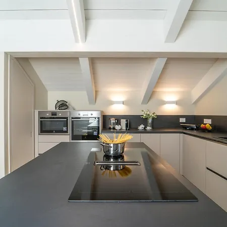 Timeless Residences Where History Meets Luxury - The House Of Travelers Apartman Como