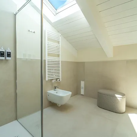 Timeless Residences Where History Meets Luxury - The House Of Travelers Apartman Como